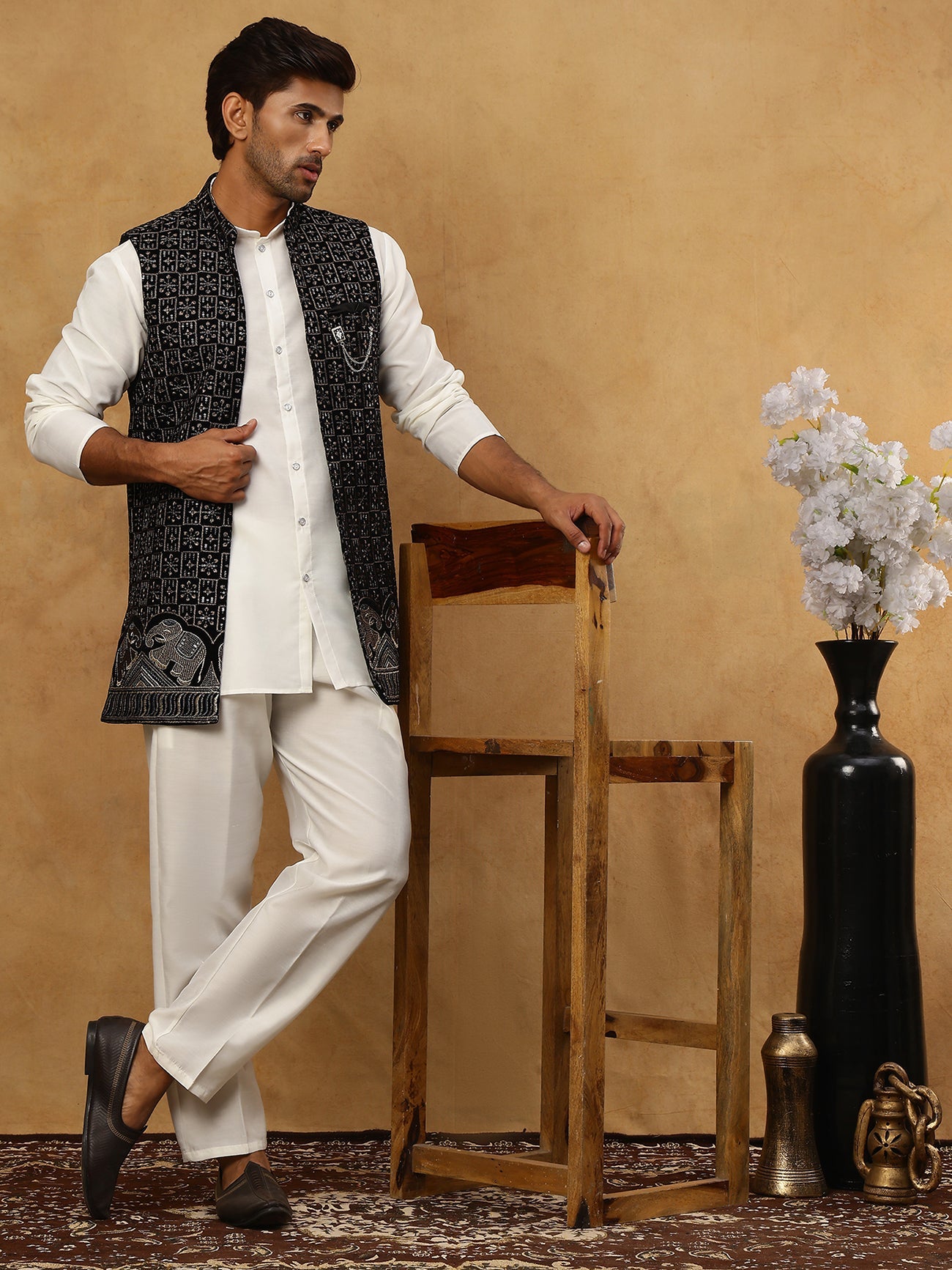 Men Solid Kurta Pyjama with Velvet Waistcoat ( 65KPWC 5509W 4148Black )