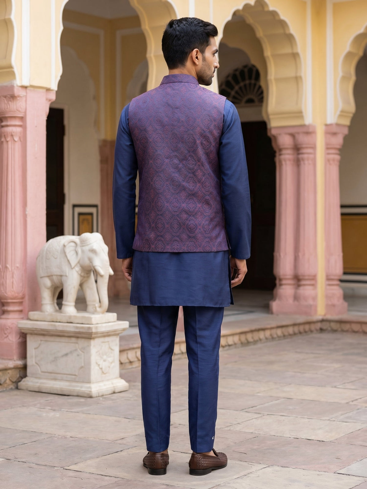 Men's Ethnic Woven Design Nehru Jacket with Kurta Pyjama ( JOKPWC 5586N 4072Maroon )