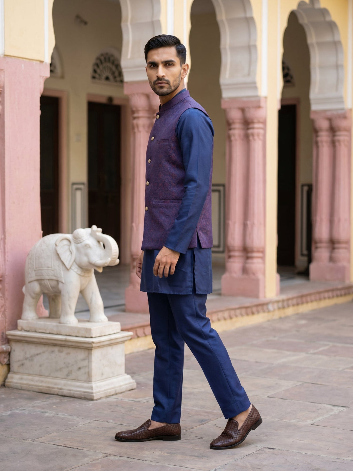 Men's Ethnic Woven Design Nehru Jacket with Kurta Pyjama ( JOKPWC 5586N 4072Maroon )