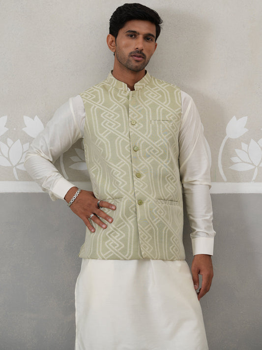 Embroidered Nehru Jacket with Kurta Pyjama ( JOKPWC 592W 4138 W 4138Pista )