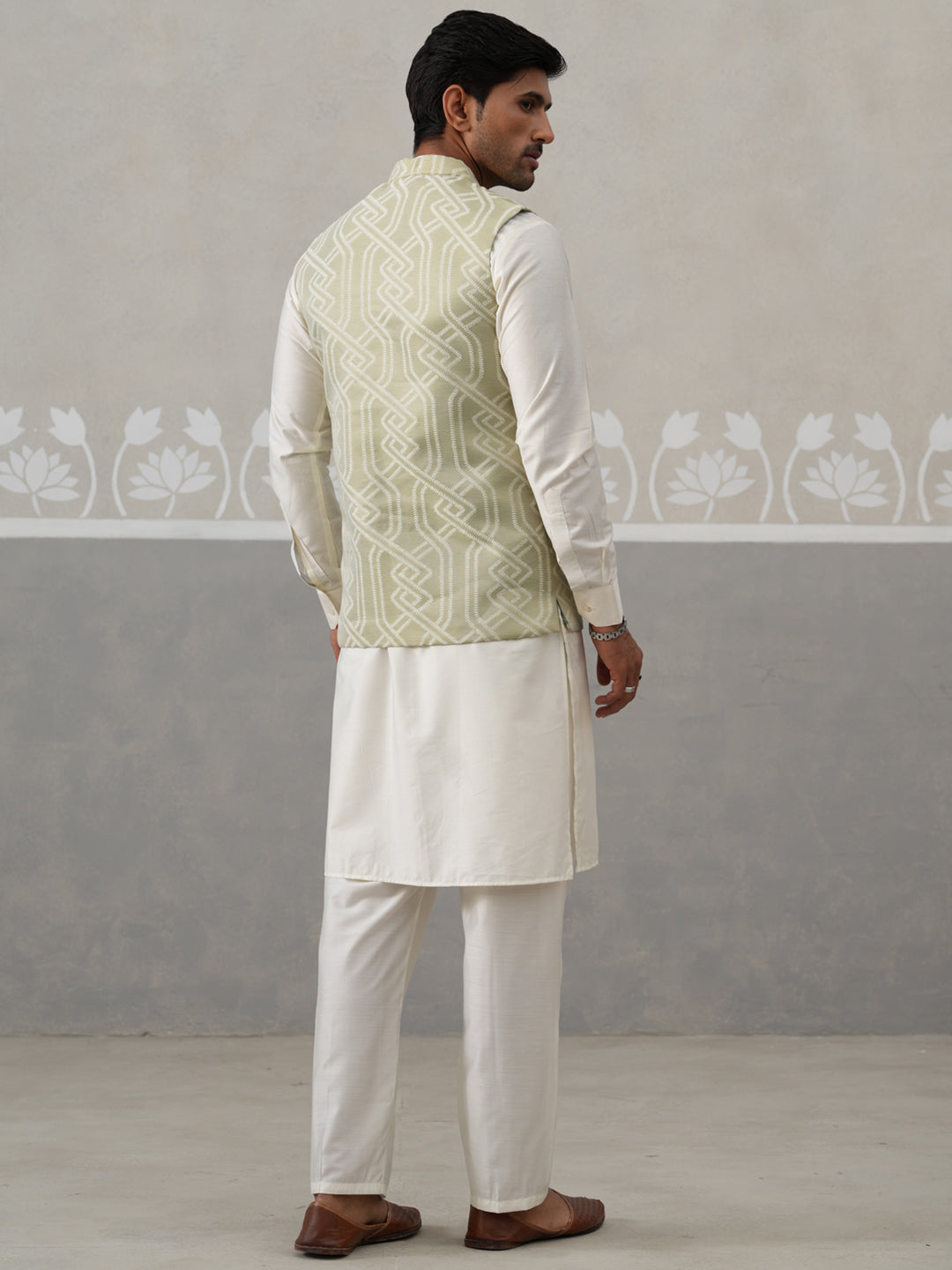 Embroidered Nehru Jacket with Kurta Pyjama ( JOKPWC 592W 4138 W 4138Pista )