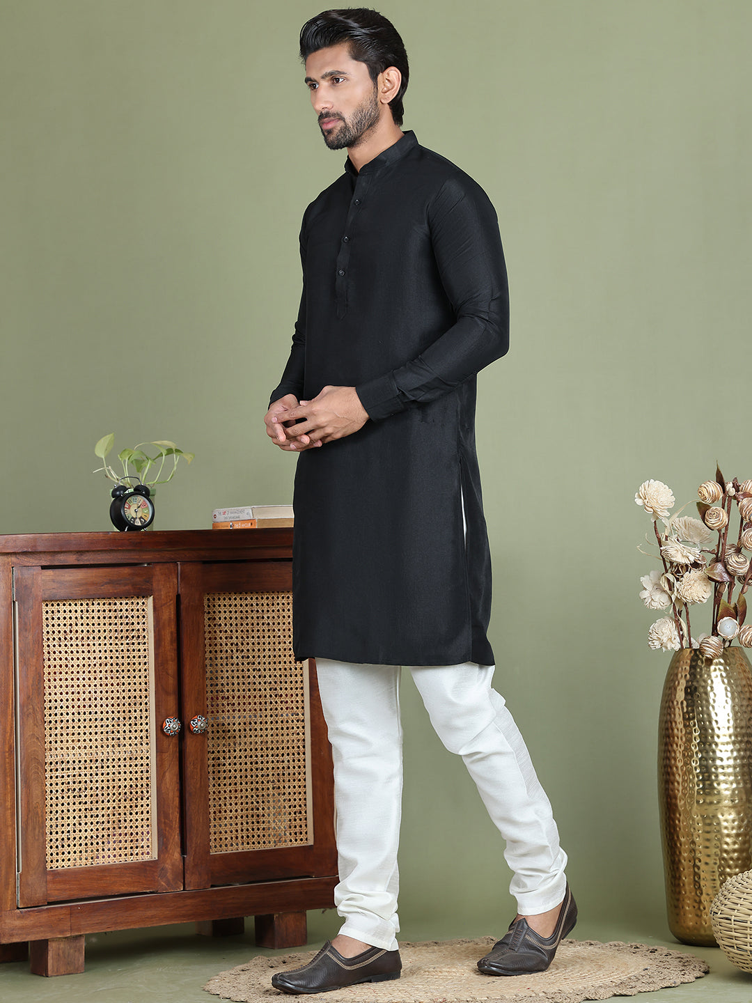 Woven Design Nehru Jacket With Solid Kurta Pyjama ( JOKPWC 636B 4004Maroon )