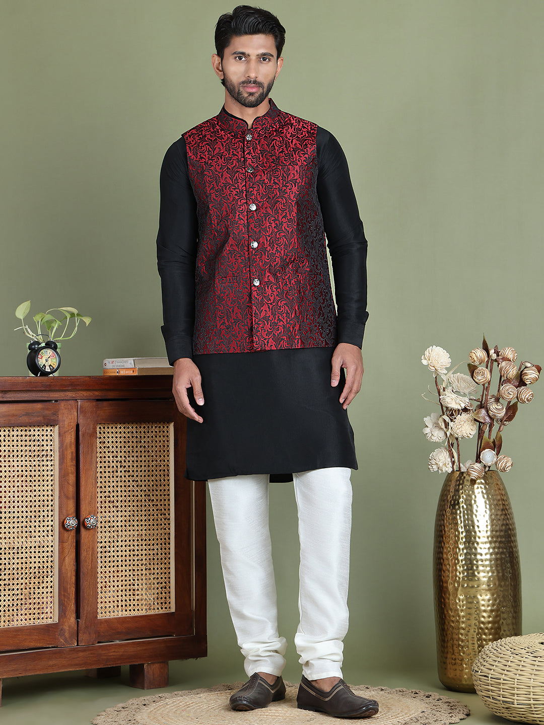 Woven Design Nehru Jacket With Solid Kurta Pyjama ( JOKPWC 636B 4004Maroon )