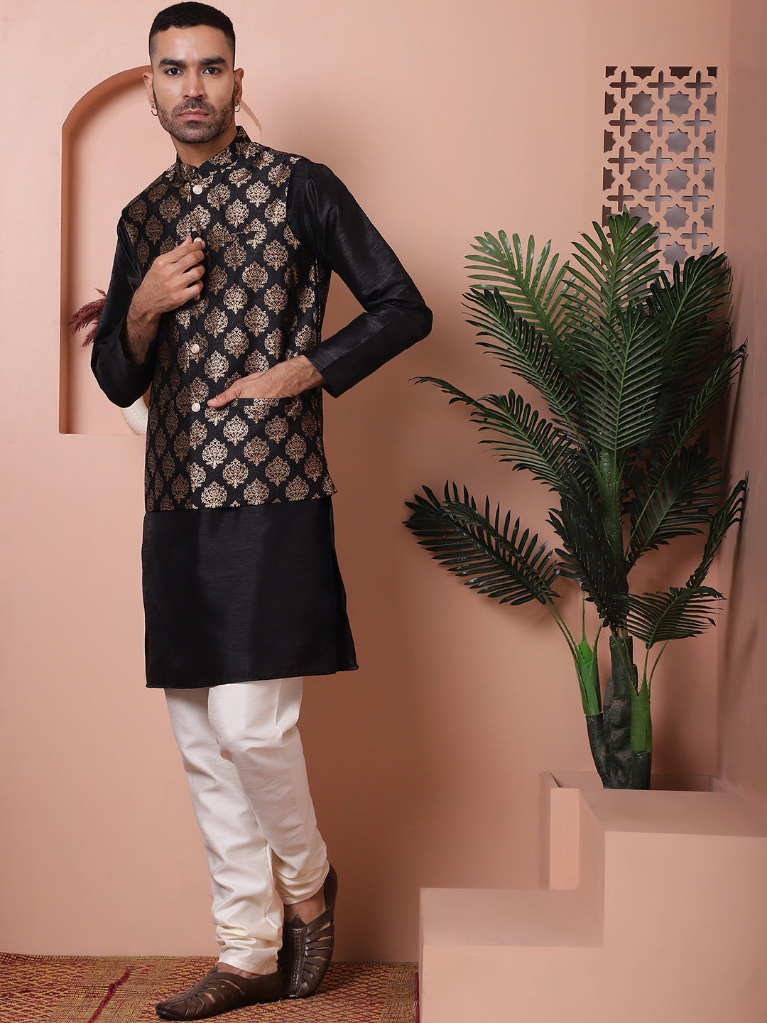 Men's Black Printed Nehru Jacket With Solid Kurta Pyjama