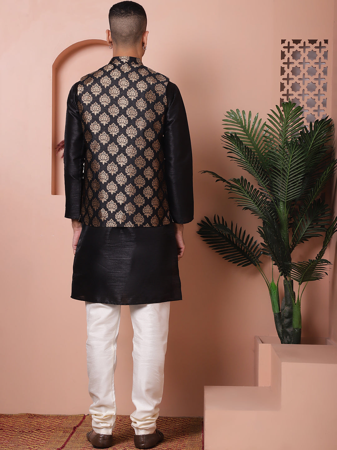 Men's Black Printed Nehru Jacket With Solid Kurta Pyjama