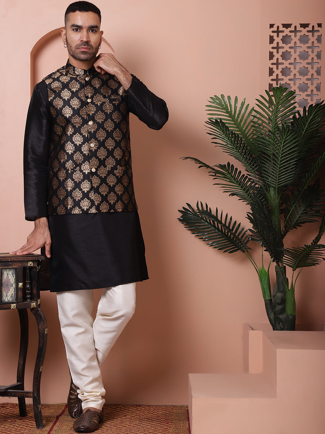 Men's Black Printed Nehru Jacket With Solid Kurta Pyjama