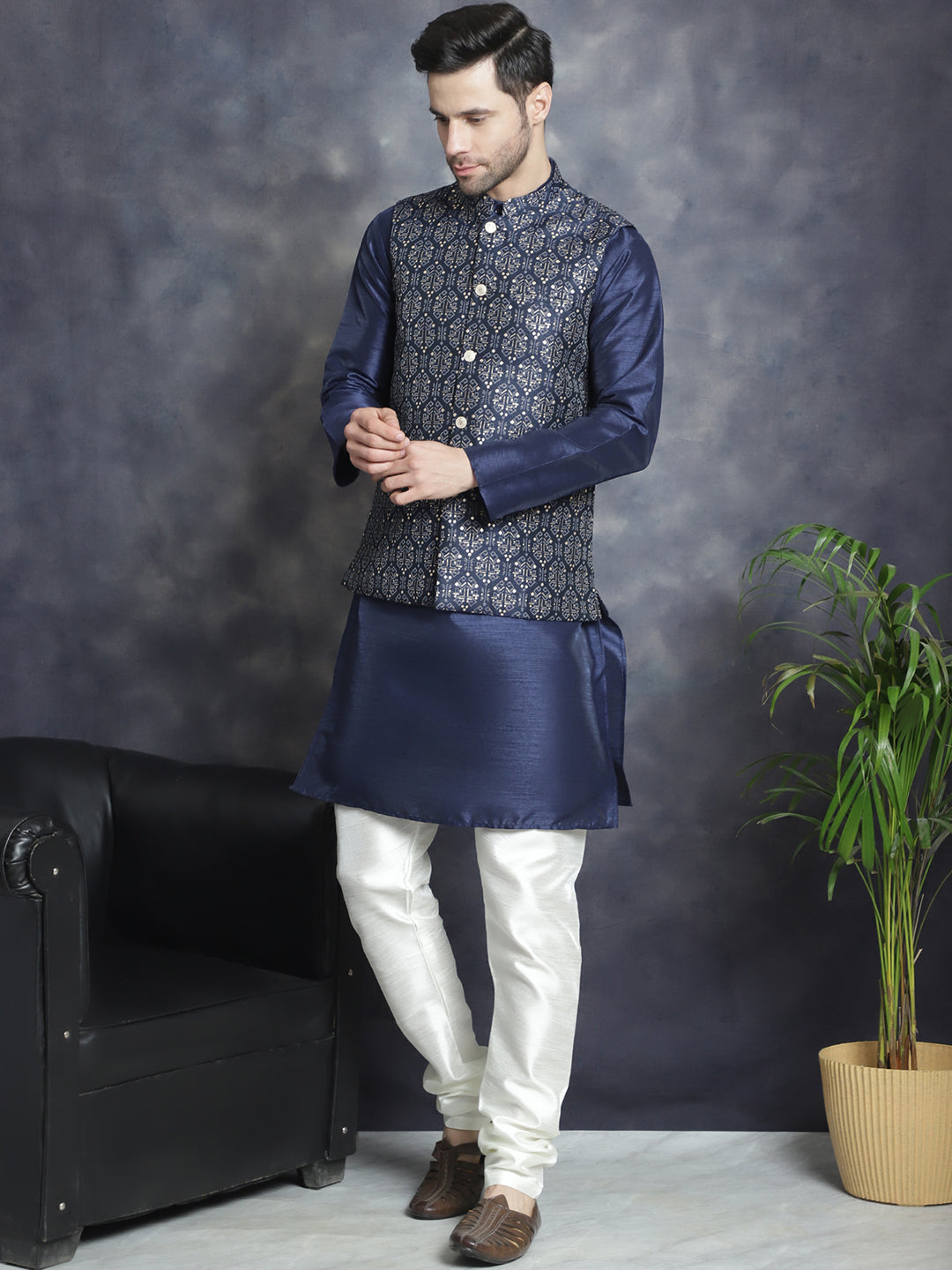 Men's Printed Nehru Jacket With Kurta Pyjama Set ( JOKPWC 636N 4084Navy )