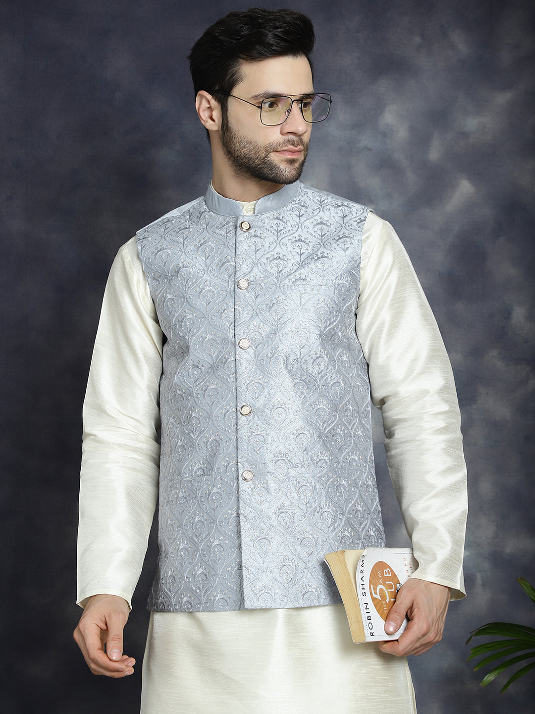 Men's Sequins and Embroidred Nehru Jacket With Solid Kurta Pyjama ( JOKPWC 636W 4096Grey )