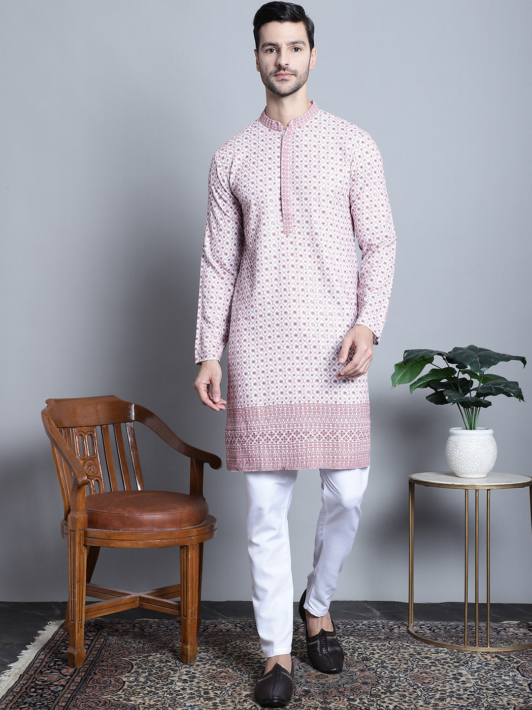 Men's Chikankari Embroidered Kurta with Pyjama