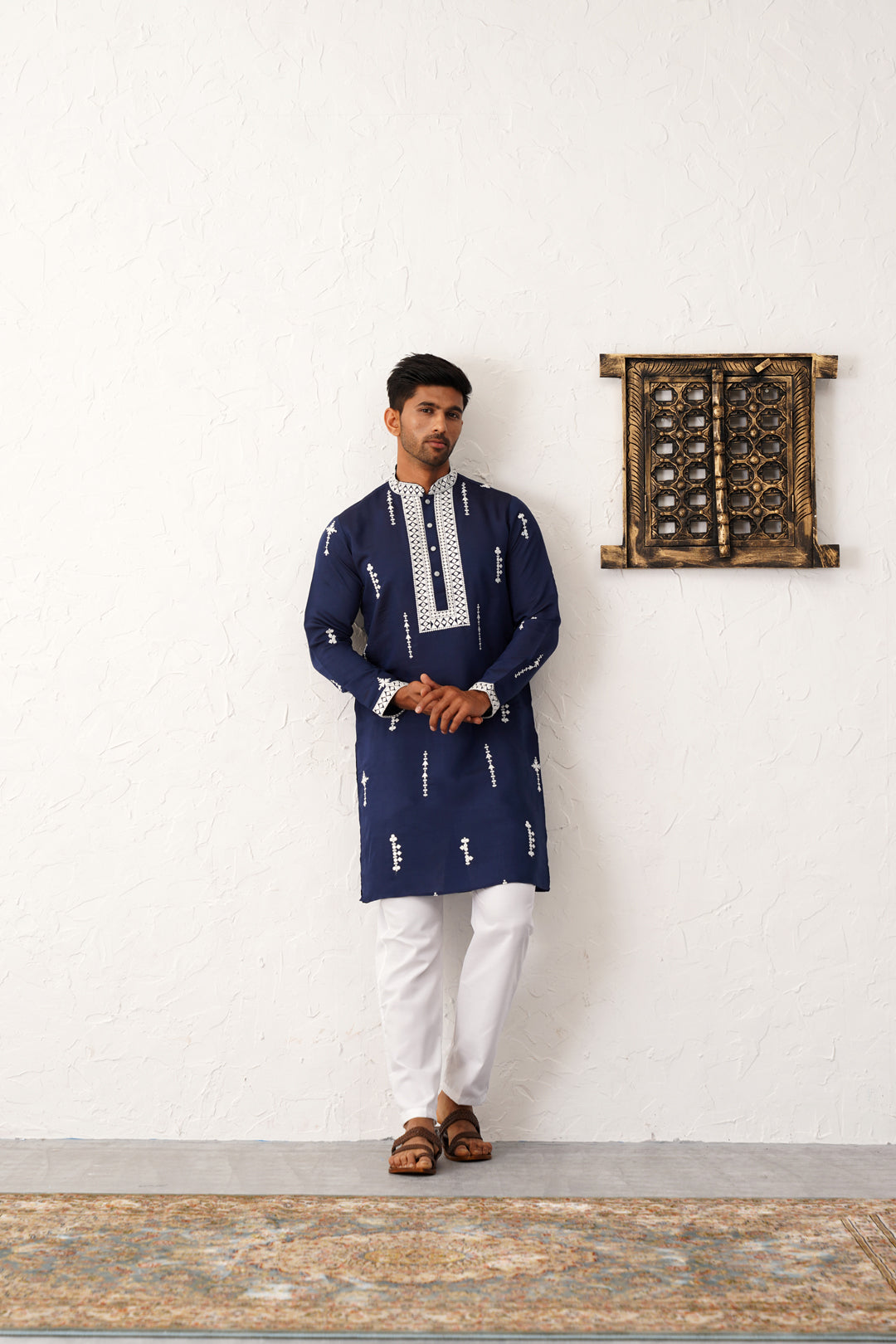 Men's Collar Chikankari Embroidered Kurta With Pyjama