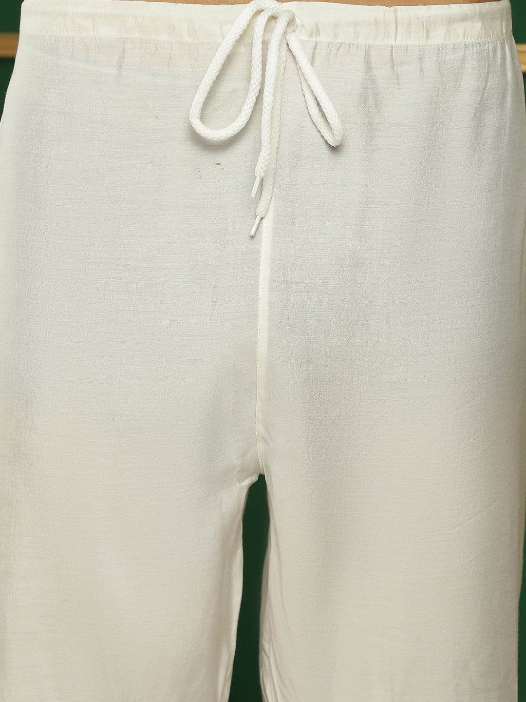 Men's Embroidered Kurta with Pyjama