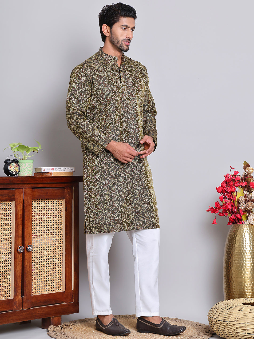 Men Black Silk Blend Straight Kurta Pyjama Set ( JOKP 5071Black )