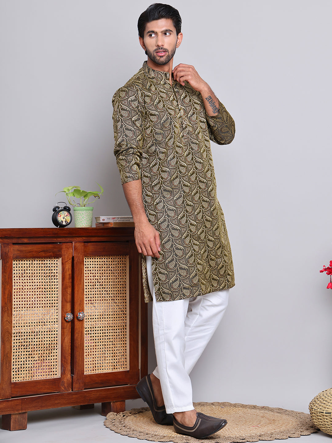 Men Black Silk Blend Straight Kurta Pyjama Set ( JOKP 5071Black )