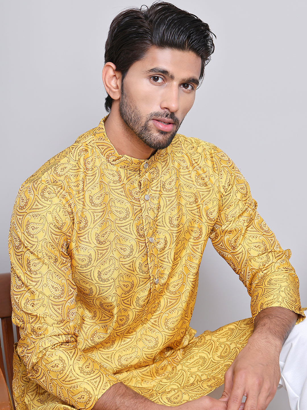 Men Yellow Silk Blend Straight Kurta Pyjama Set ( JOKP 5071Yellow )