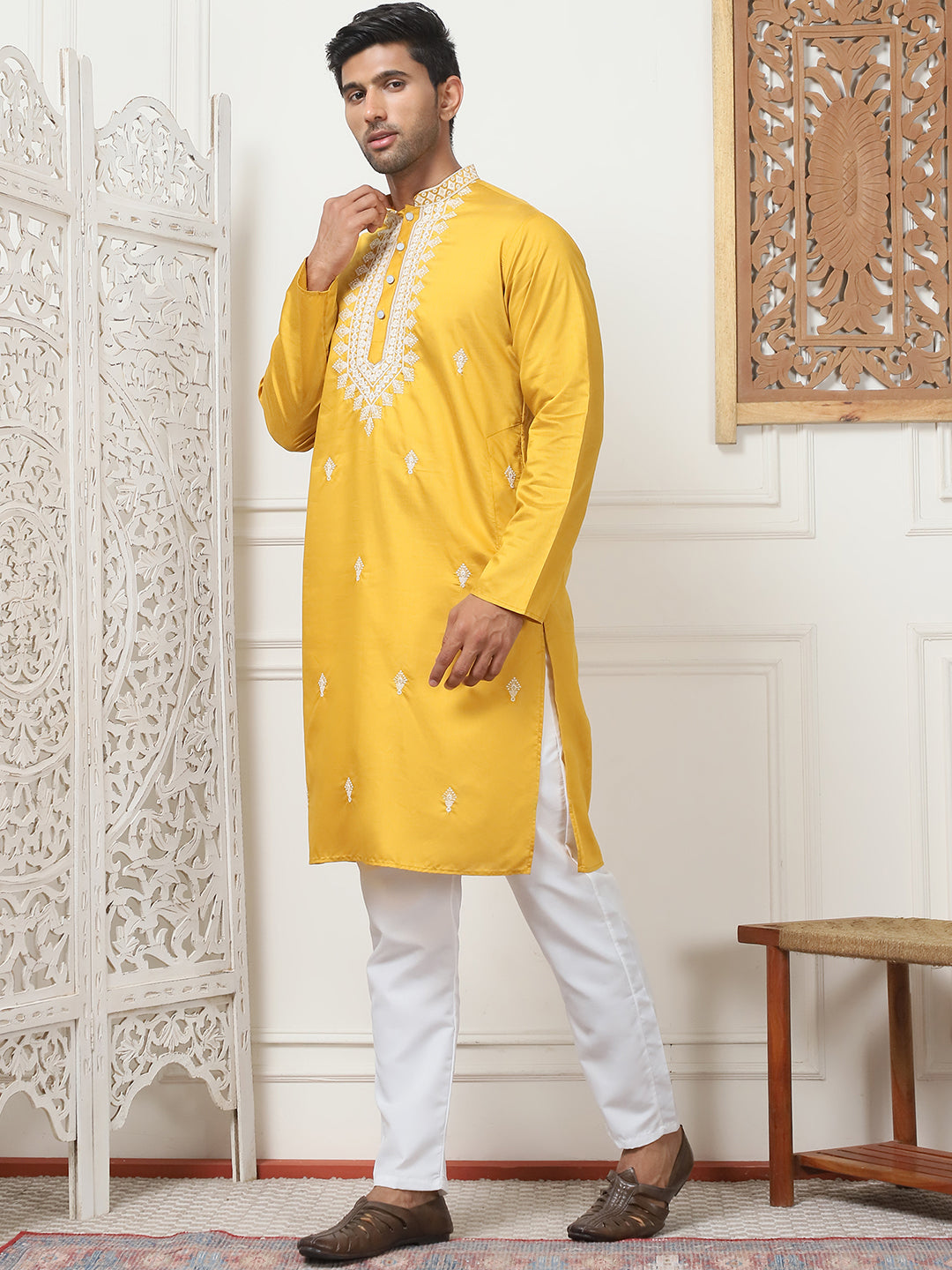 Collar Embroidered & Sequin Kurta With Pyjama