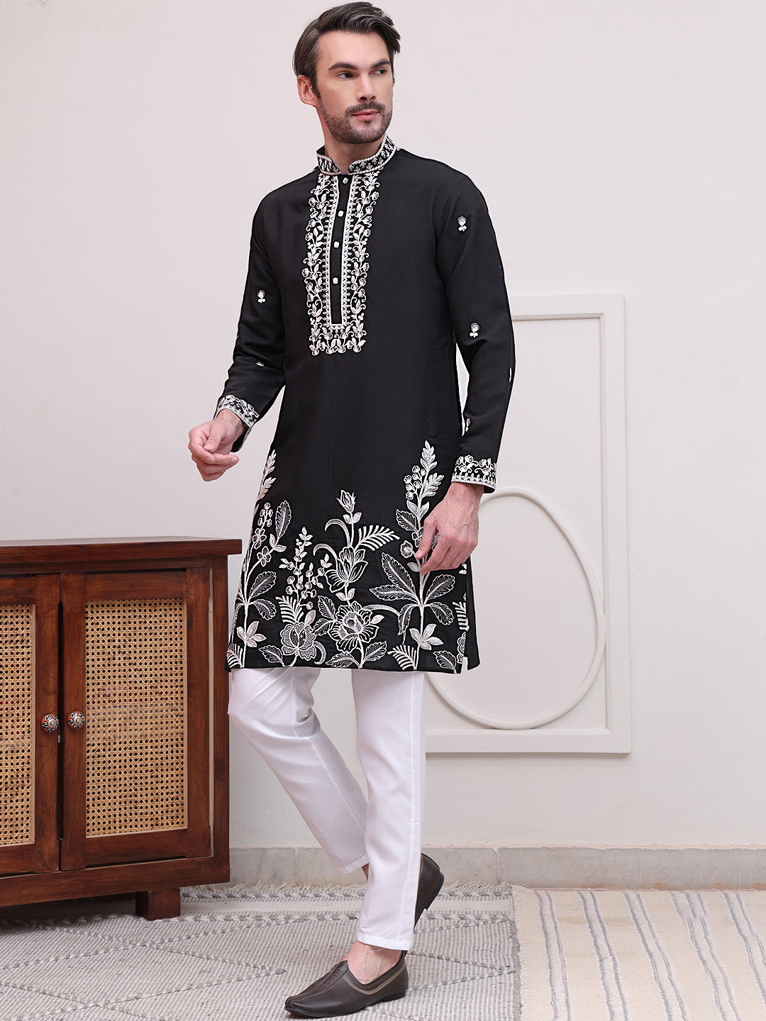 Floral Embroidered Kurta Pyjama Set ( JOKP P 5100Black )