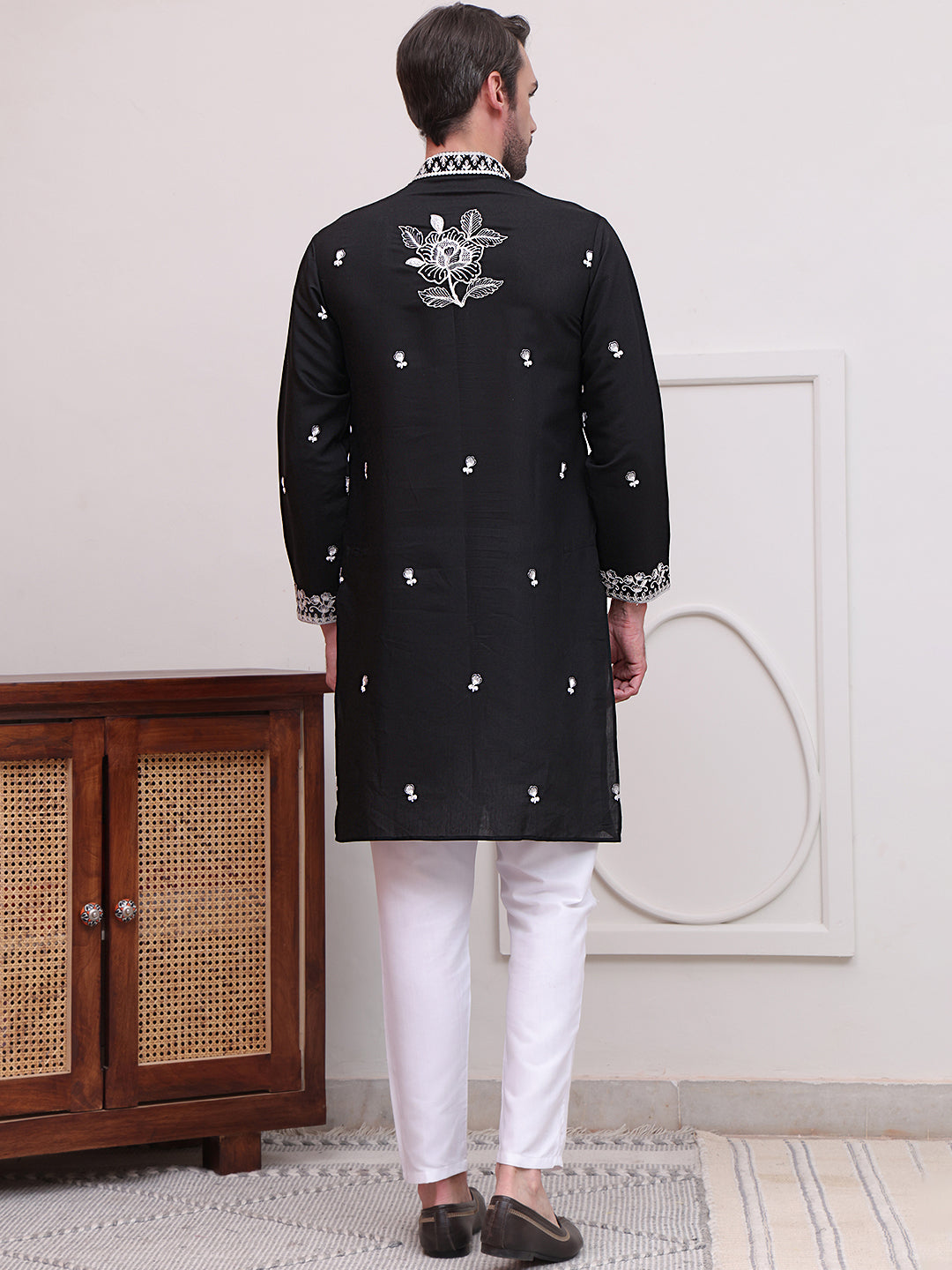 Floral Embroidered Kurta Pyjama Set ( JOKP P 5100Black )