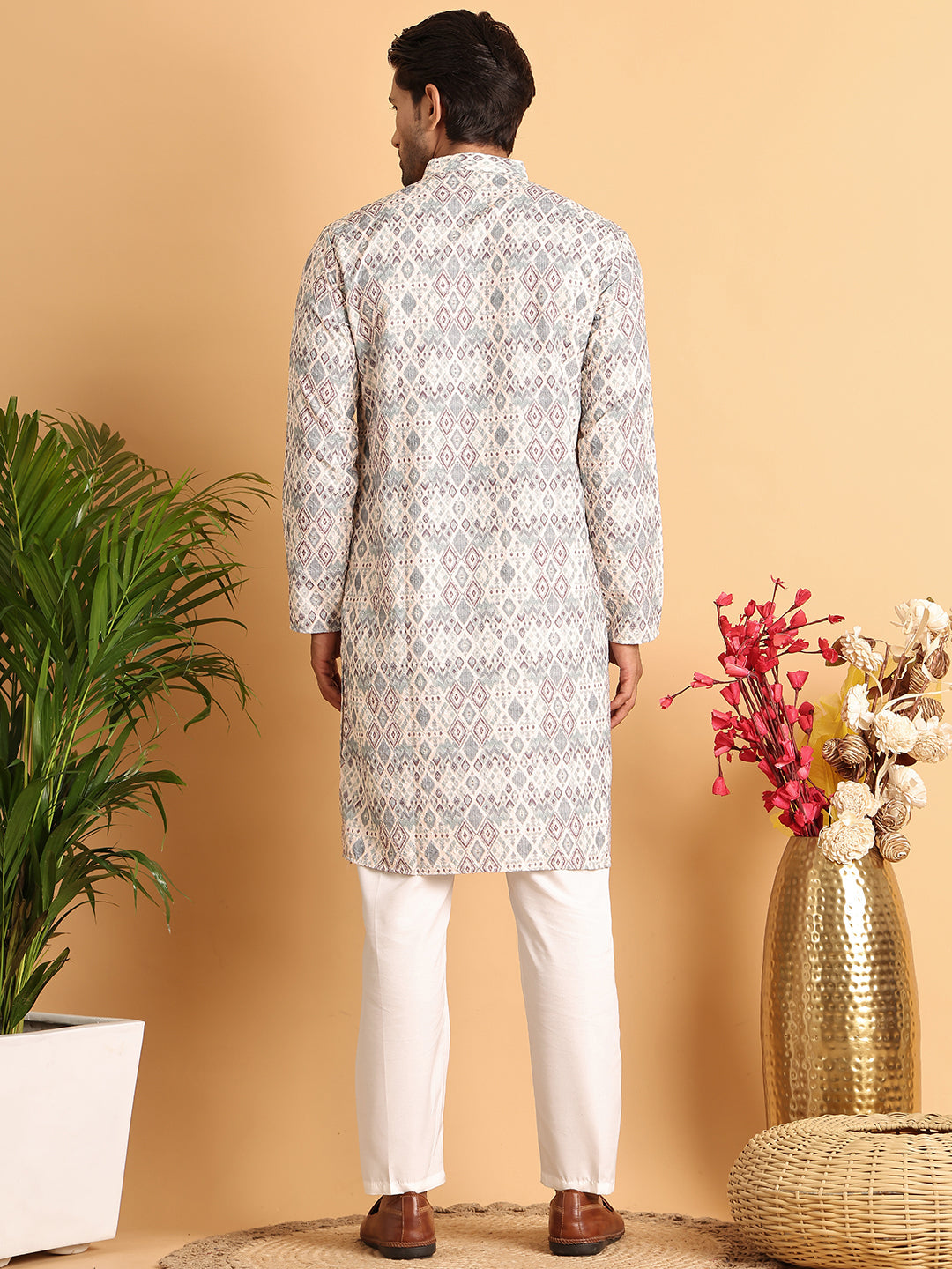 Chikankari Embroidered & Printed Kurta Set ( JOKP P 5109Off-White )