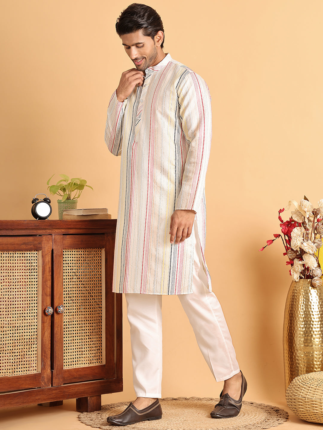 Embroidered Silk Blend Kurta Set For Men ( JOKP P 5119Off-White )