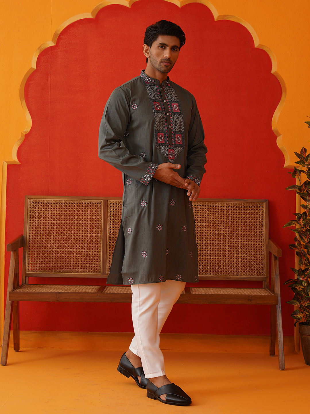Men Grey Floral Embroidered Kurta Set ( JOKP P 5134Dark-Grey )