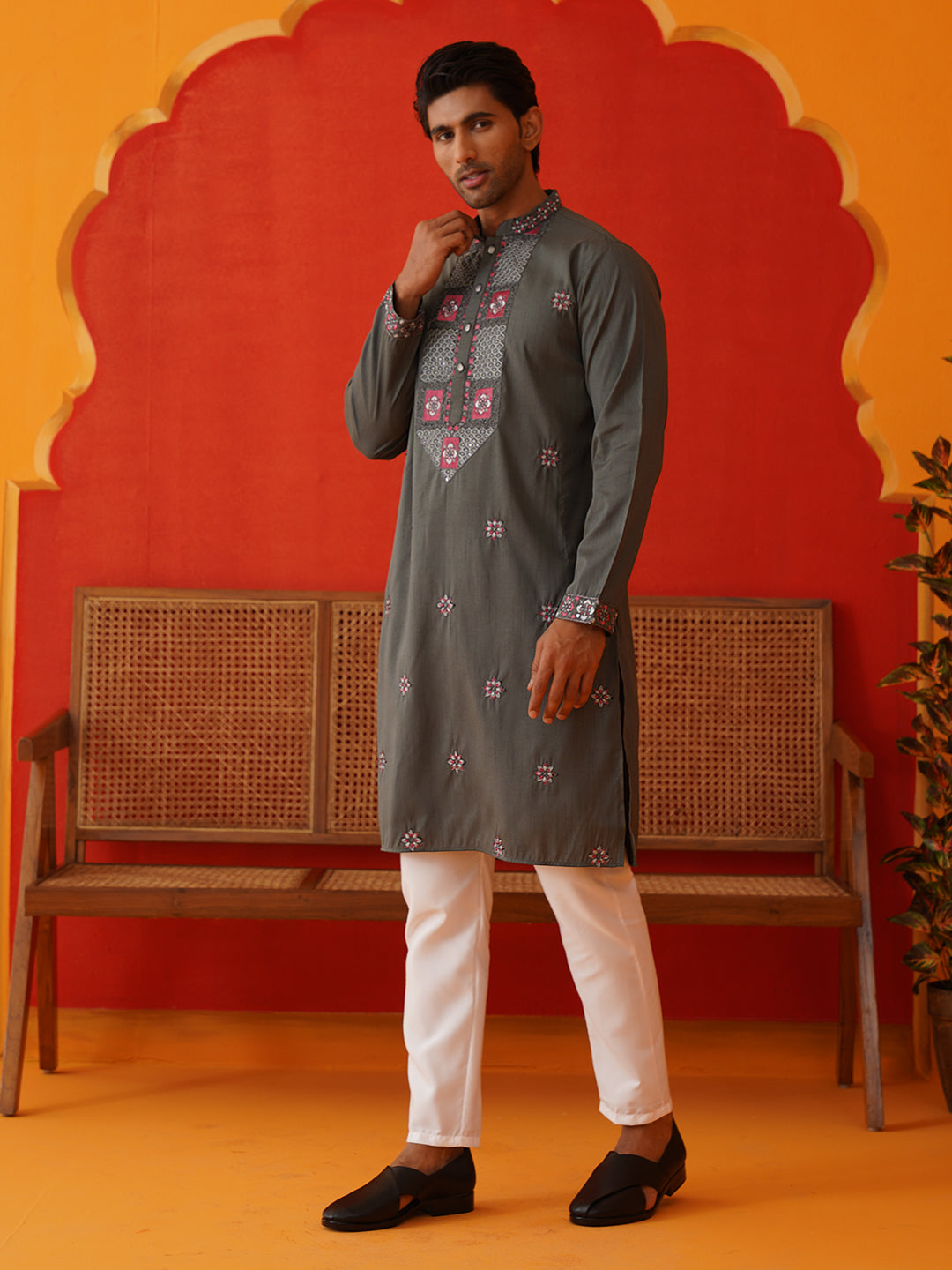 Men Grey Floral Embroidered Kurta Set ( JOKP P 5134Dark-Grey )