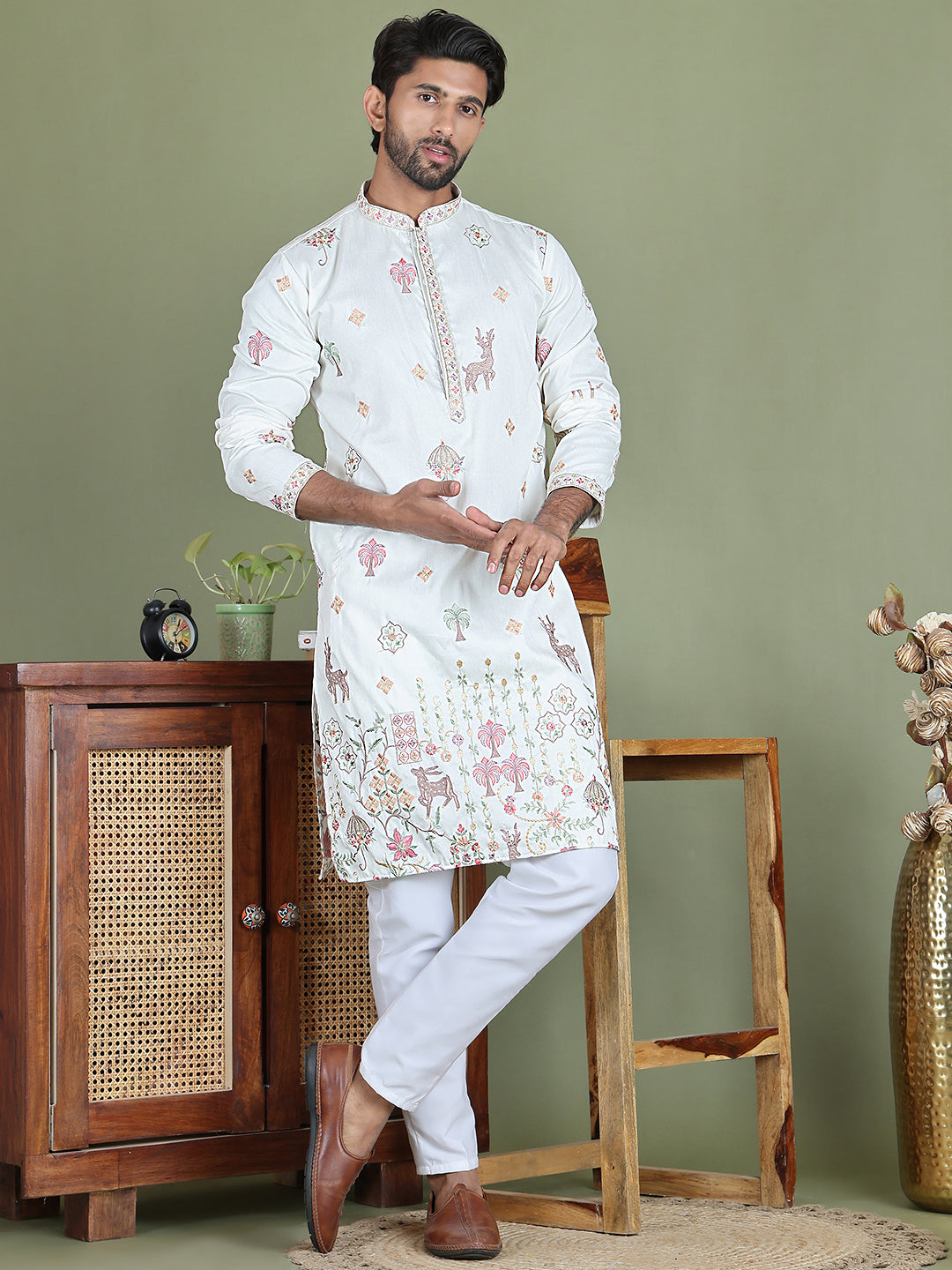 Floral Embroidered and Sequins Kurta Set ( JOKP 5163White )