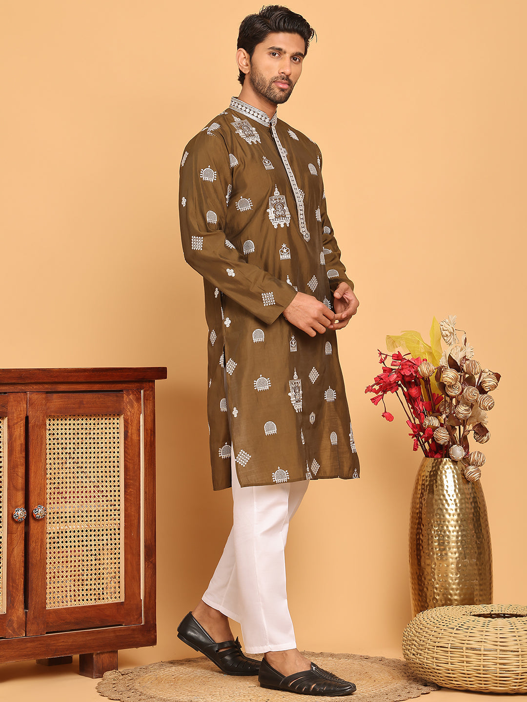 Embroidered Silk Blend Kurta Pyjama Set ( JOKP P 5191 Mehndi )