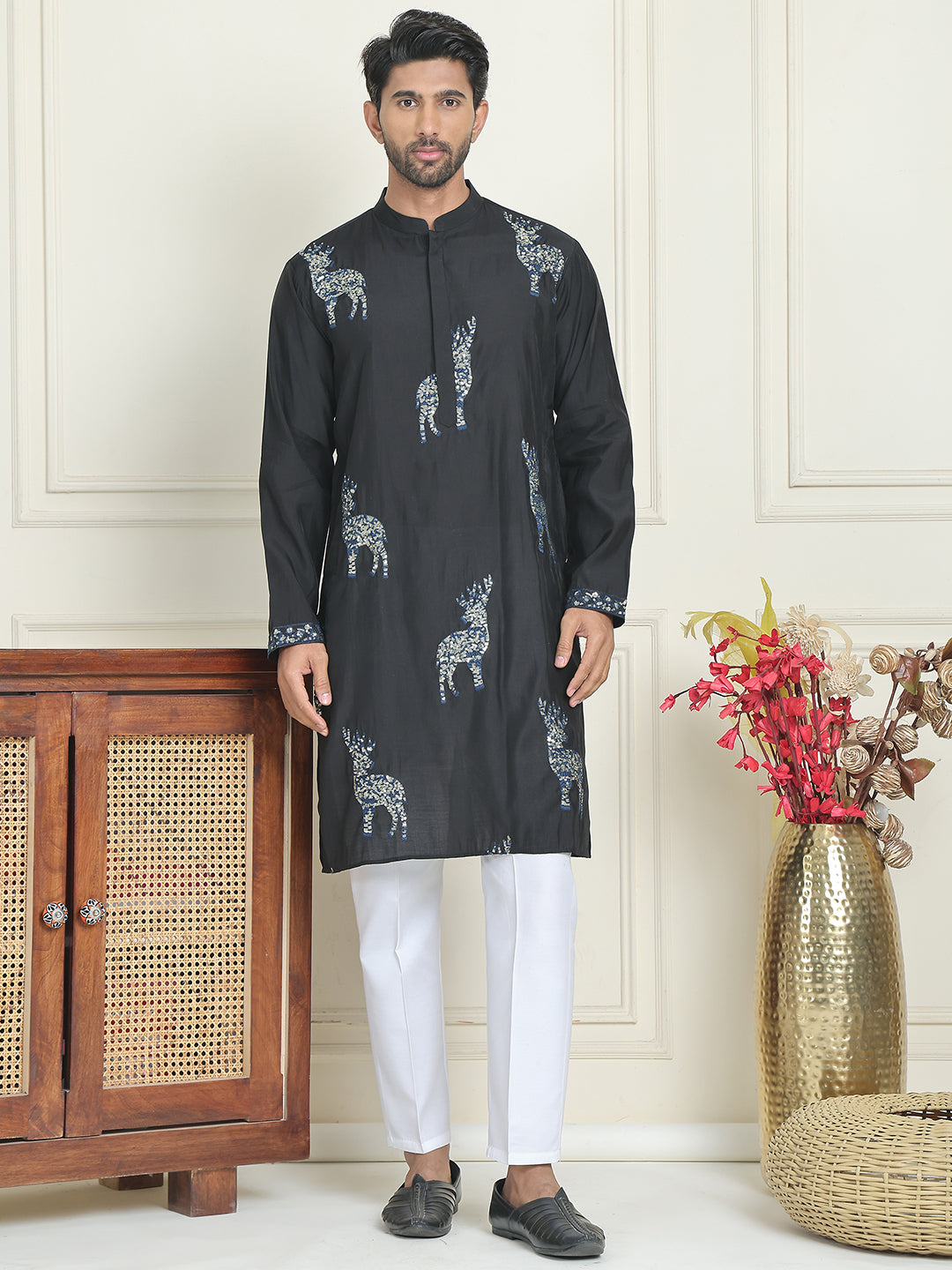 Animal Embroidered Kurta Pyjama Set ( JOKP P 5196 Blue )