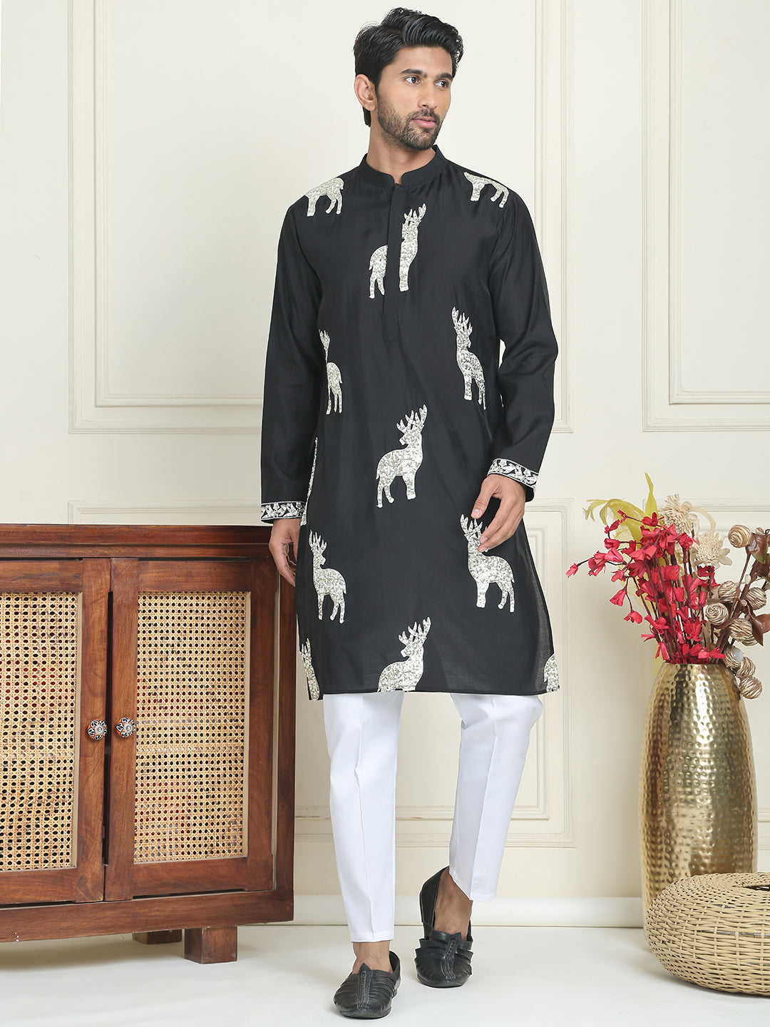 Animal Embroidered Kurta Pyjama Set ( JOKP P 5196 White )
