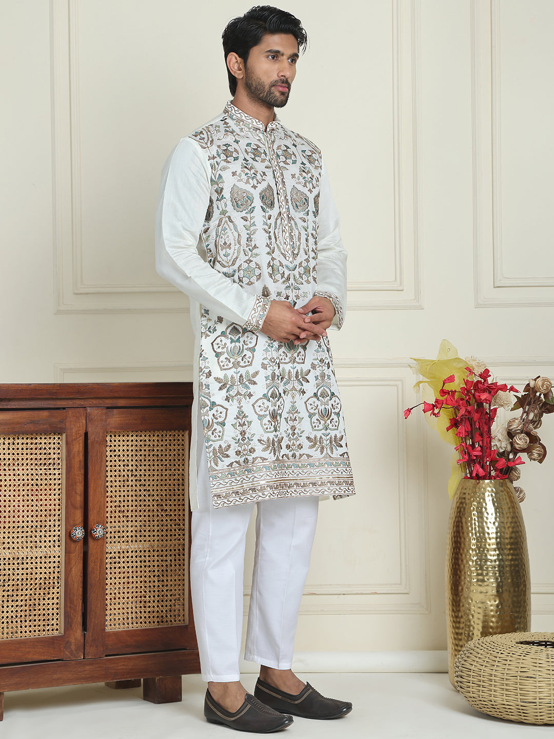 Floral Embroidered Straight Kurta Set ( JOKP P 5200 White )