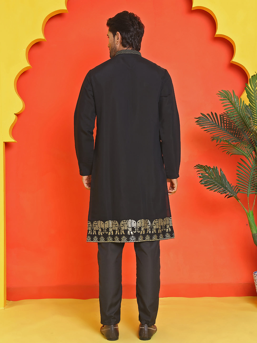 Embroidered Chikankari Kurta Pyjama For Men ( JOKP B-P 5219 Black )