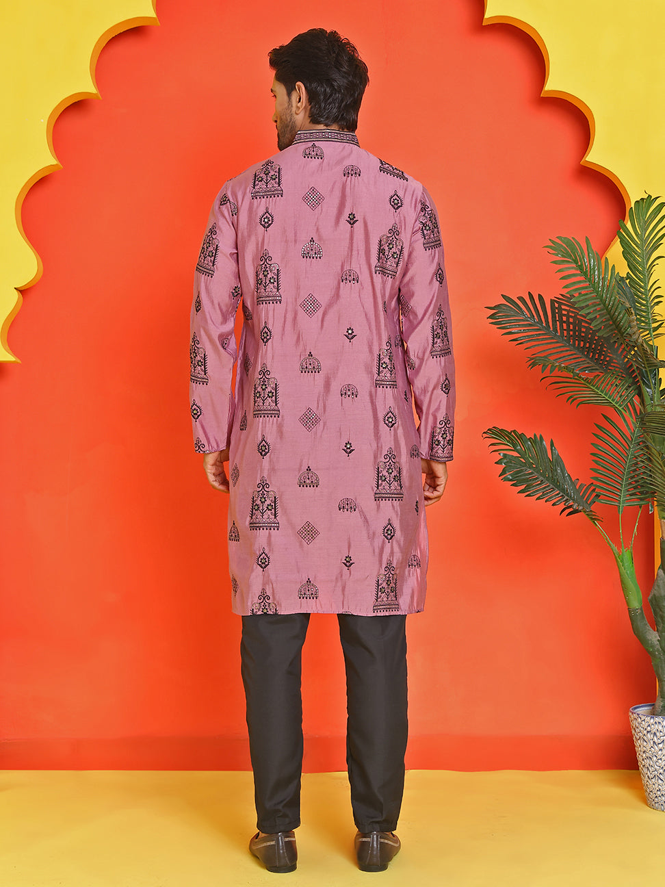 Embroidered Silk Blend Kurta Pyjama Set ( JOKP B-P 5234 Magenta )