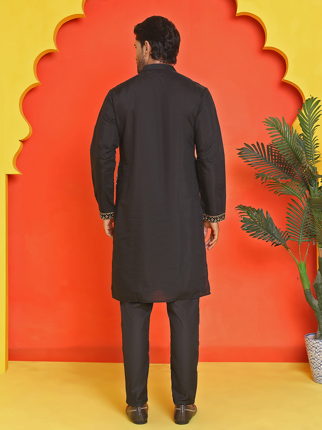 Floral Embroidered Straight Kurta Set ( JOKP B-P 5235 Black )