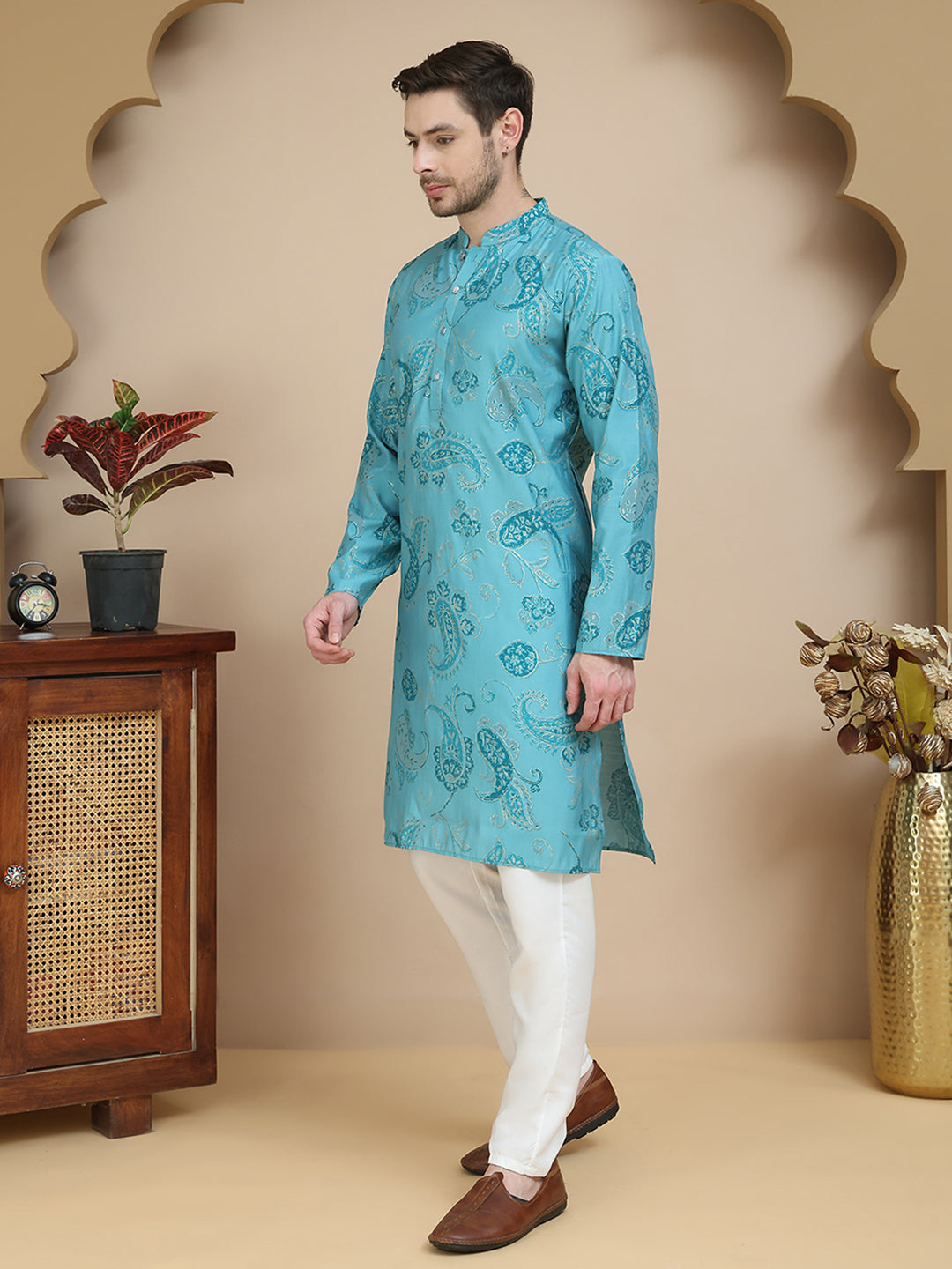 Stylish Blue Kurta Set with Artistic Teal Paisley Print ( JOKP P 5242 Blue )