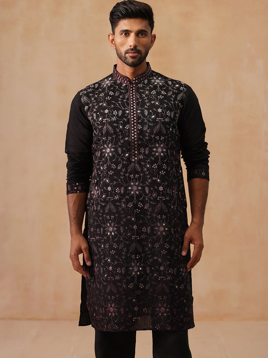 Men’s Silk Blend Embroidered Kurta Pyjama Set ( JOKP B-P 5296 B-P 5296Magenta )