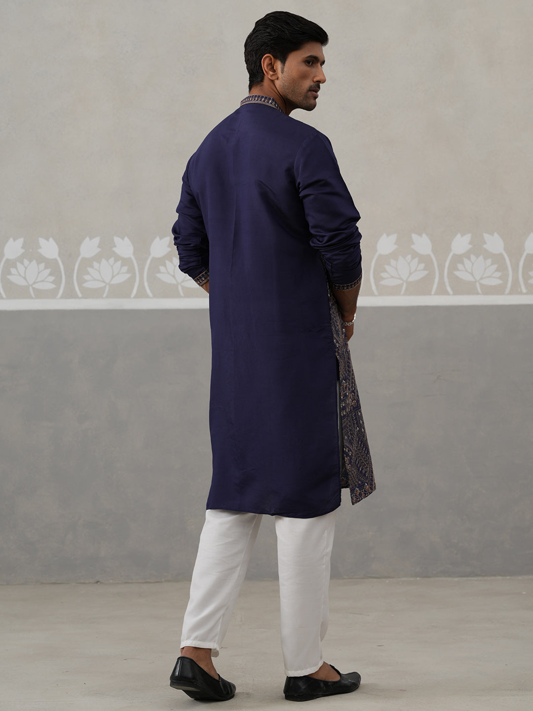 Traditional Embroidered Kurta for Men ( JOKP P 5318 P 5318Navy ) [FF] [A-6-7]