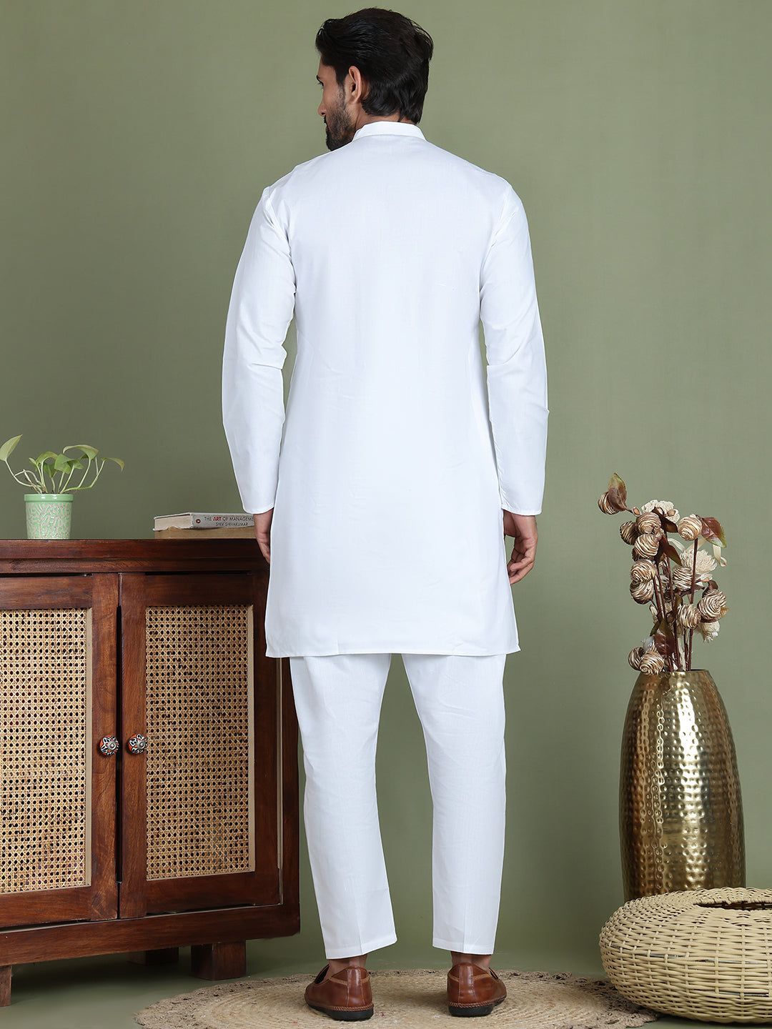 White Solid Kurta with Pyjama ( JOKP 555White )