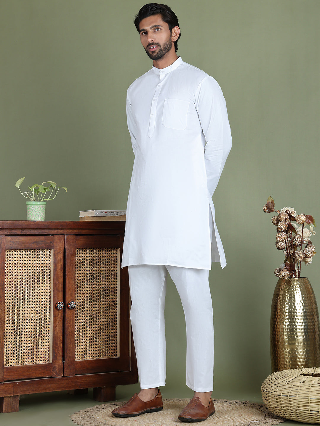 White Solid Kurta with Pyjama ( JOKP 555White )