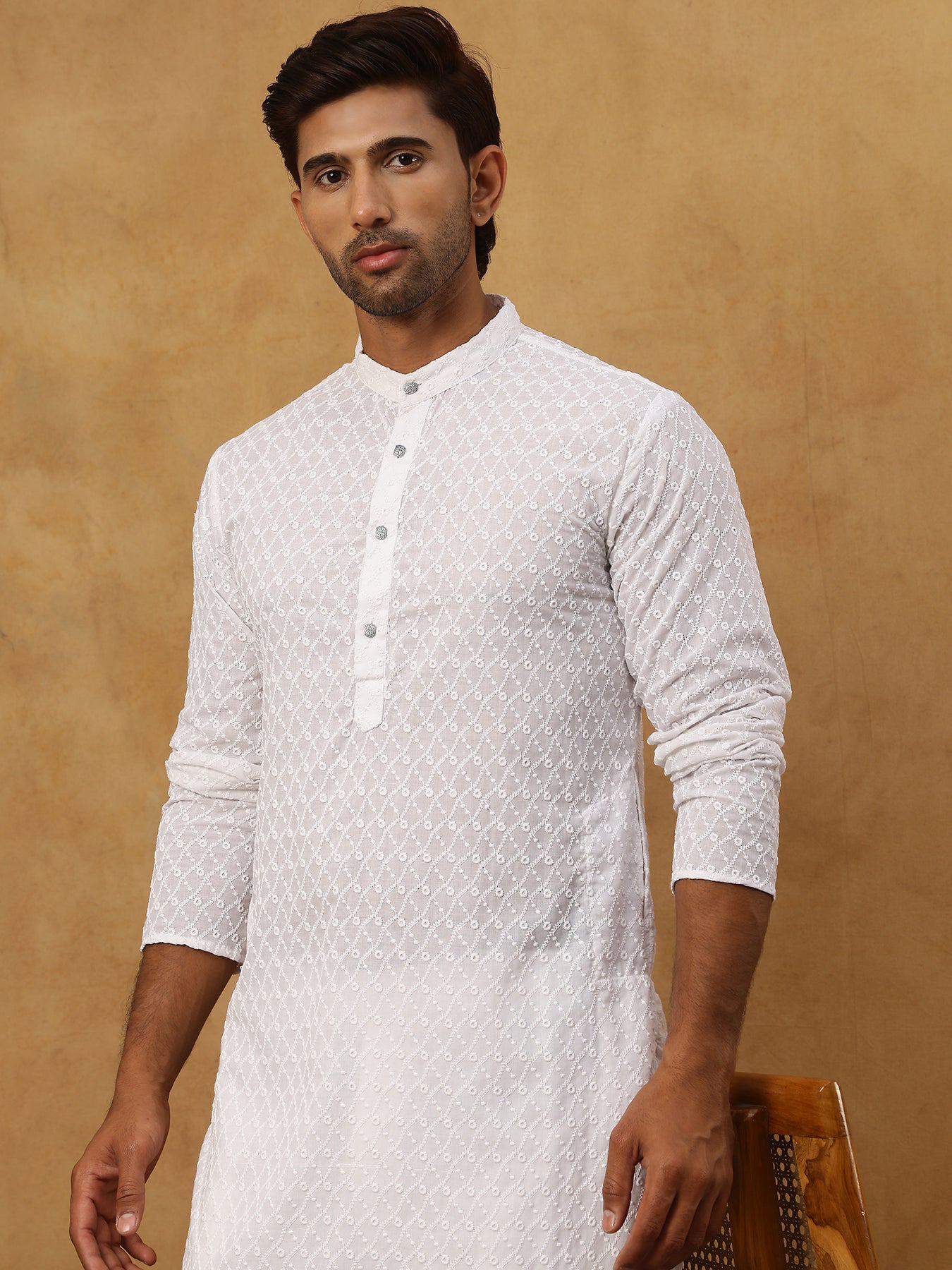 Men’s Ethnic Chikankari Kurta Pyjama ( JOKP P 561White )