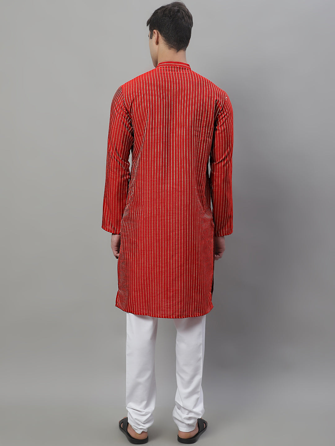 Men Maroon Embroidered Kurta with Pyjamas