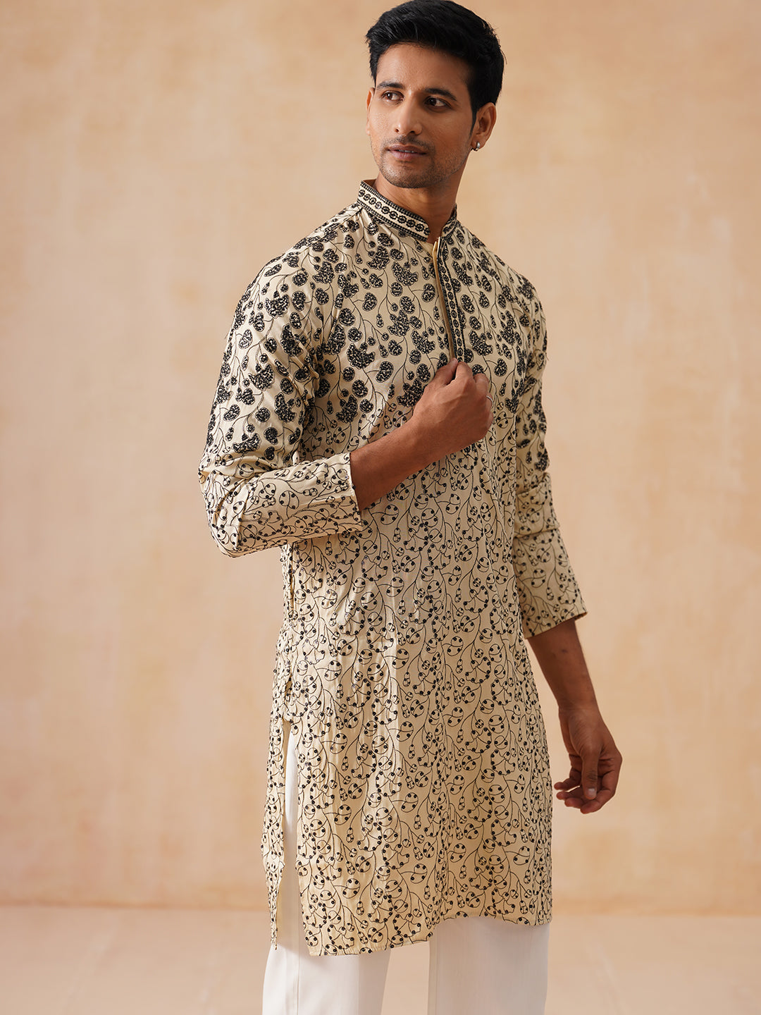 Men's Cream Embroidered Kurta Pyjama Set ( JOKP PJ11-W 5267 PJ11-W 5267Cream )