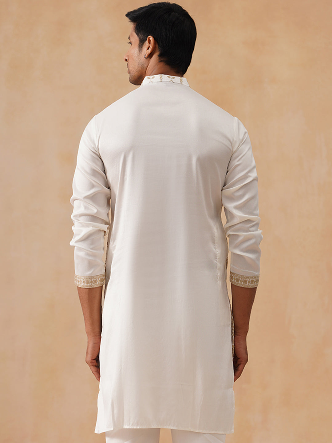 Embroidered Silk Blend Kurtas ( KO 5289 White )