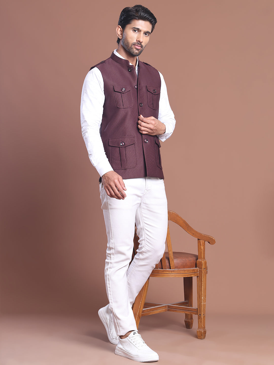 Maroon Soild Nehru Jacket for Men ( JOWC 4128 Maroon )