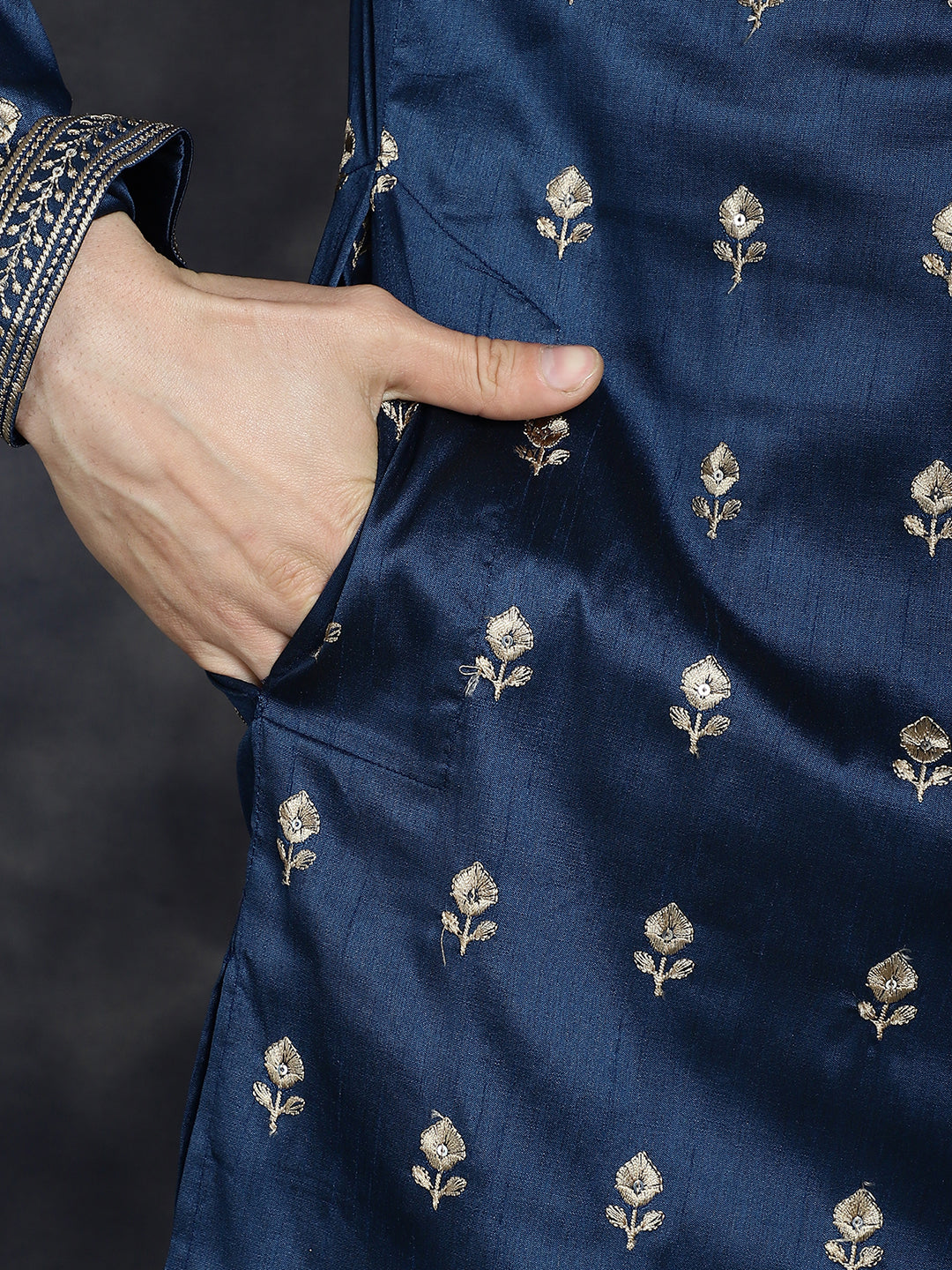 Men's Navy Blue Chikankari Embroidered Kurtas ( KO 5042Navy ) [FF] [O-4-5]