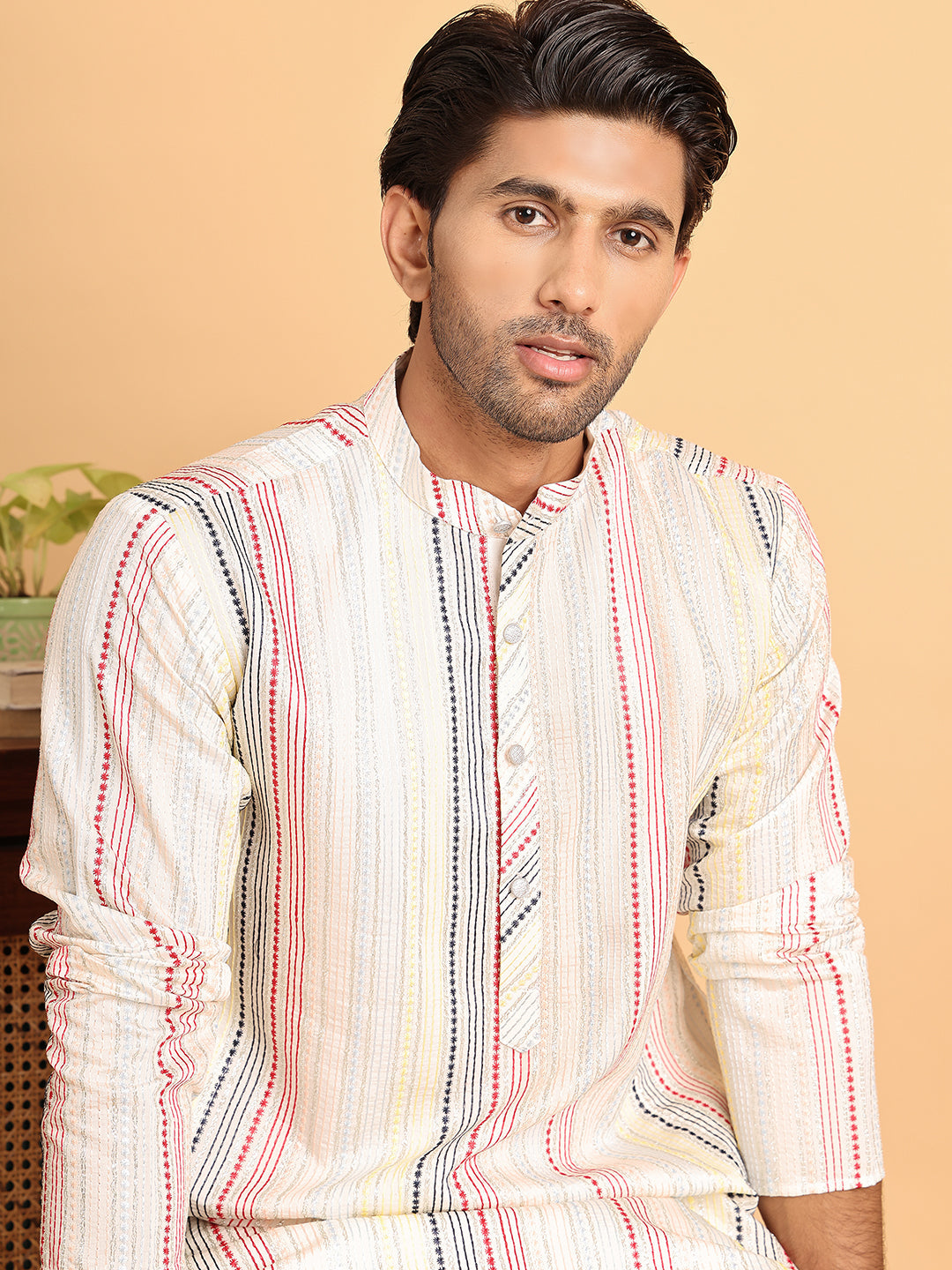 Embroidered Silk Blend Kurtas For Men ( KO 5119Off-White )