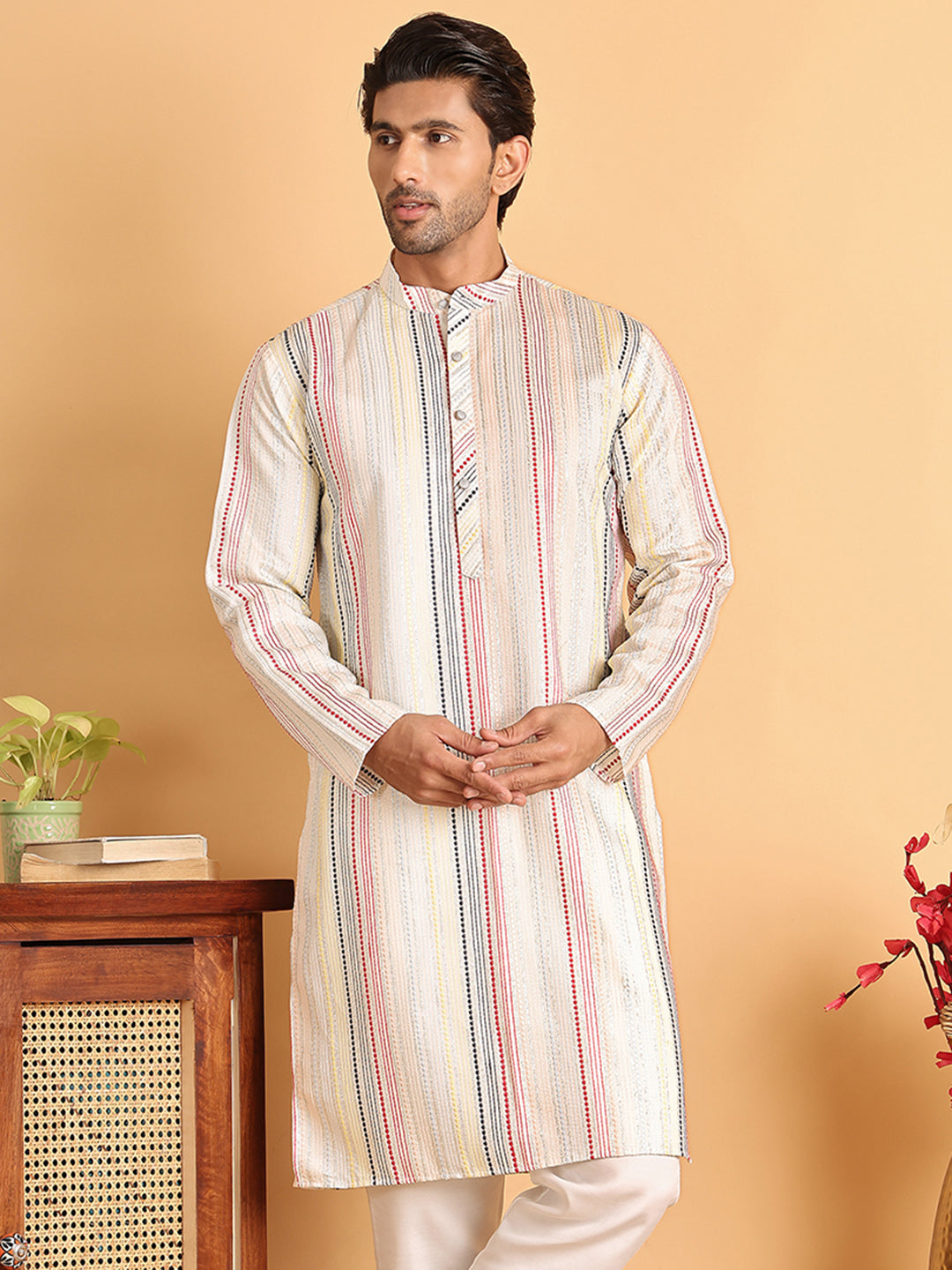 Embroidered Silk Blend Kurtas For Men ( KO 5119Off-White )