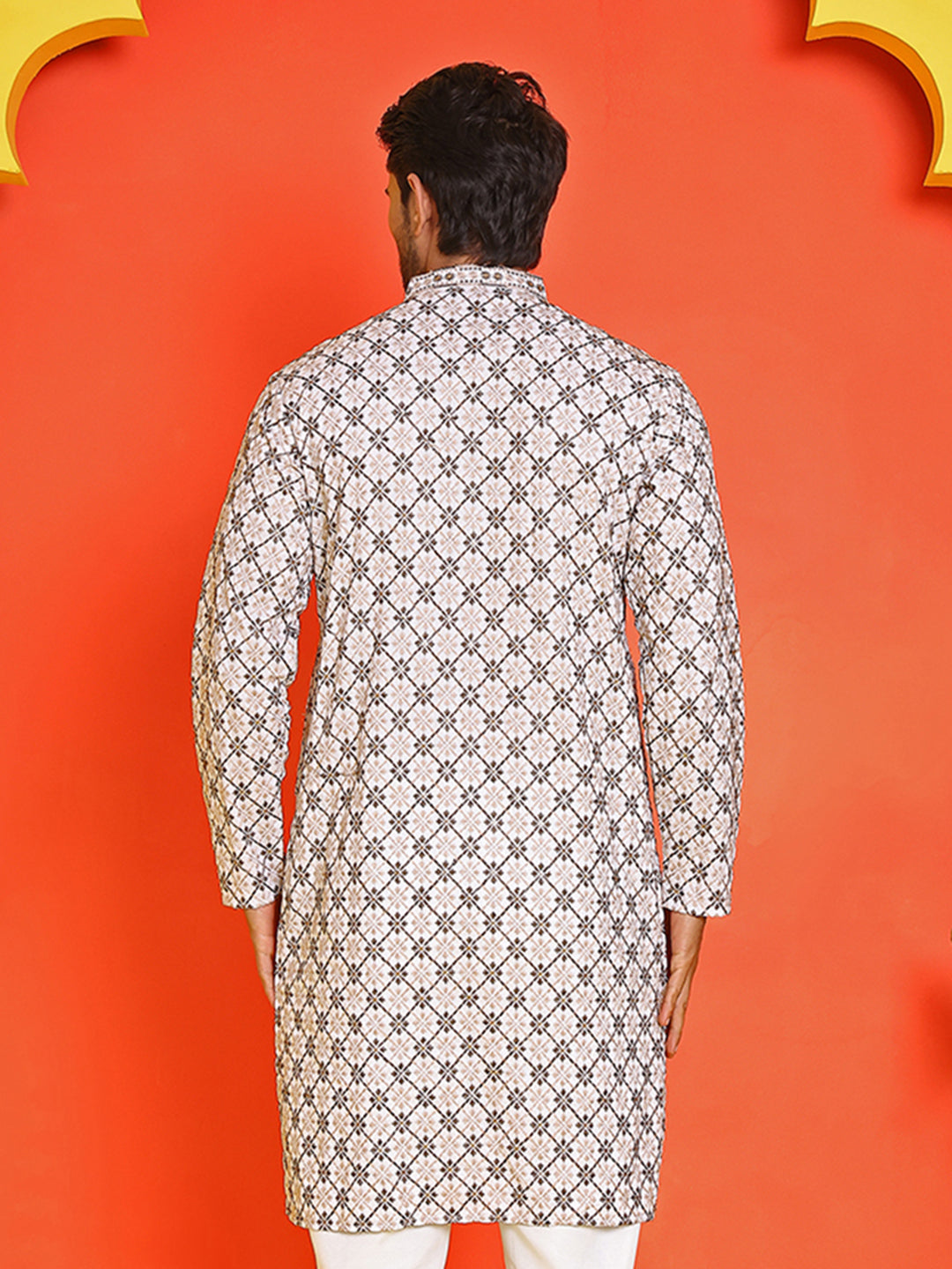 Embroidered Kurtas  For Men ( KO 5127 White )
