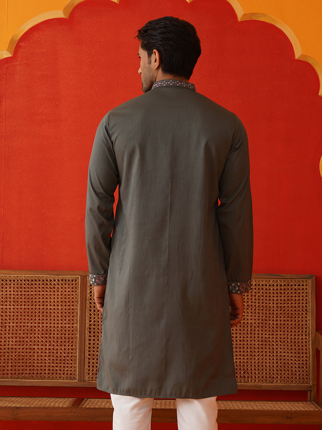 Men Grey Floral Embroidered Kurtas ( KO 5134Dark-Grey )