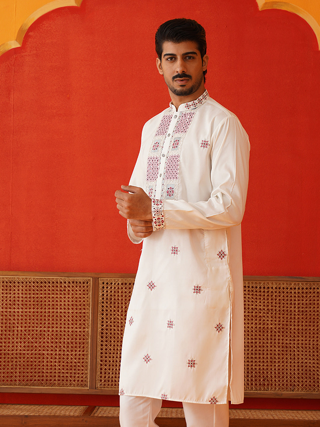 Men White Floral Embroidered Kurtas ( KO 5134White )