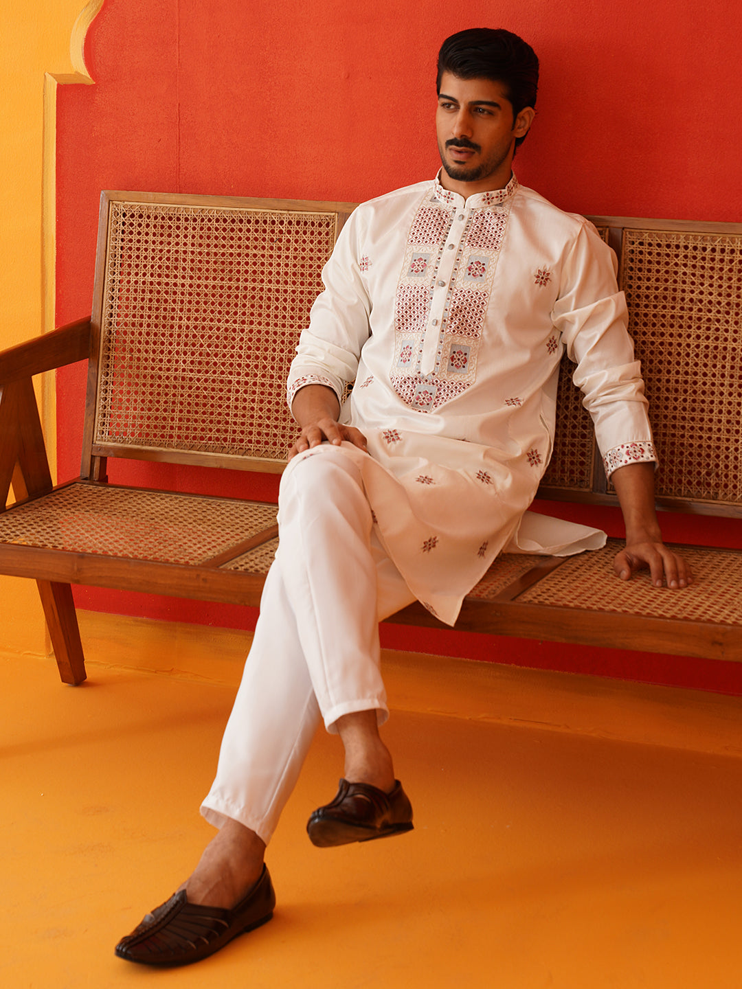 Men White Floral Embroidered Kurtas ( KO 5134White )